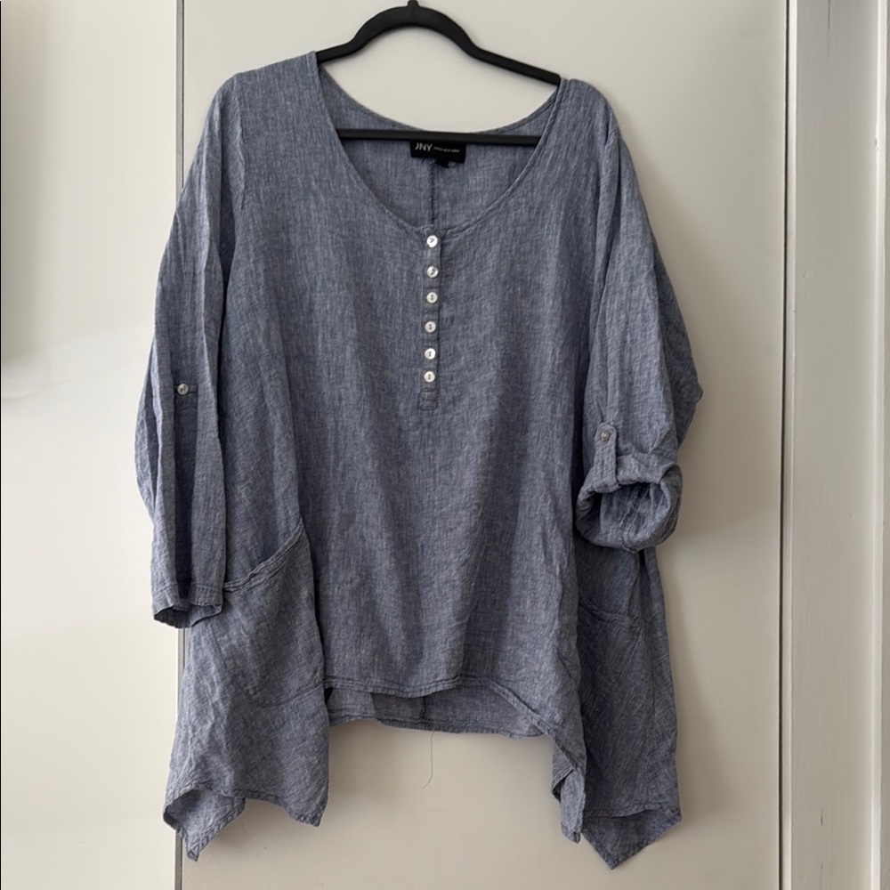 Jones New York blue 3/4 Sleeve Asymmetrical linen cotton top